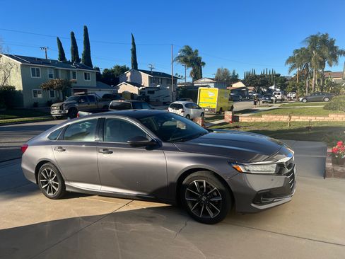 Used 2022 Honda Accord EX-L image 2