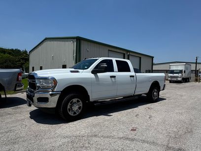 Used 2024 RAM 2500 Tradesman w/ Chrome Appearance Group