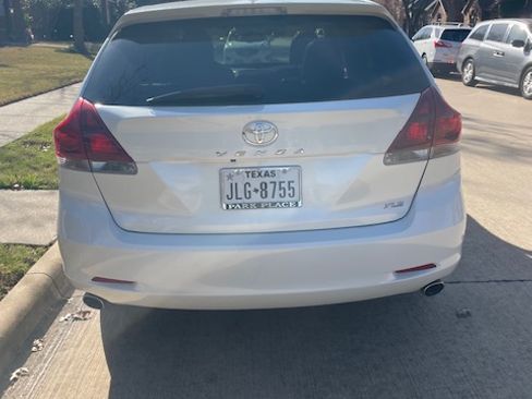 Used 2013 Toyota Venza XLE w/ XLE Premium Pkg image 2