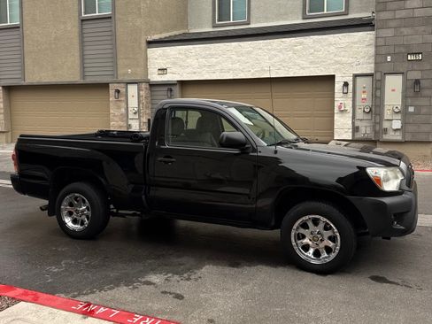 Used 2012 Toyota Tacoma 2WD Regular Cab image 6