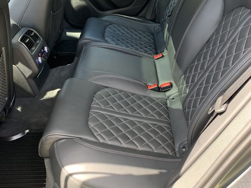 Used 2017 Audi S6 Prestige w/ S6 Sport Package image 8