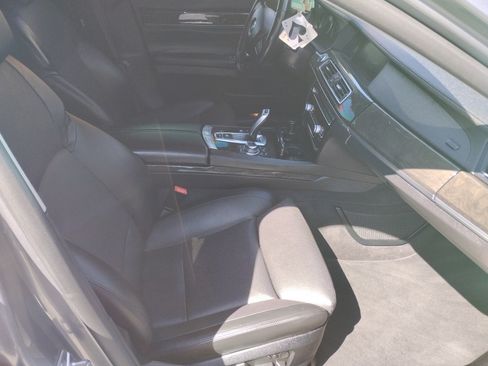 Used 2012 BMW 750i image 14