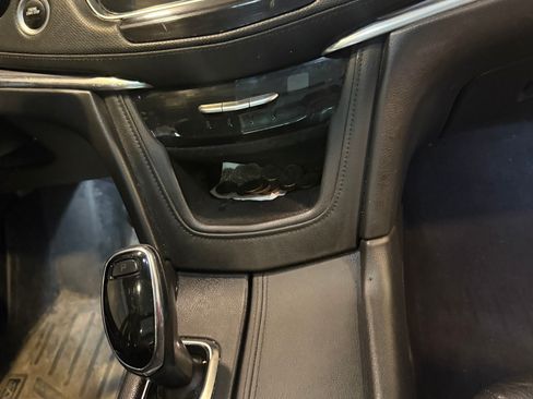 Used 2018 Cadillac XT5 Premium Luxury AWD/4WD image 8
