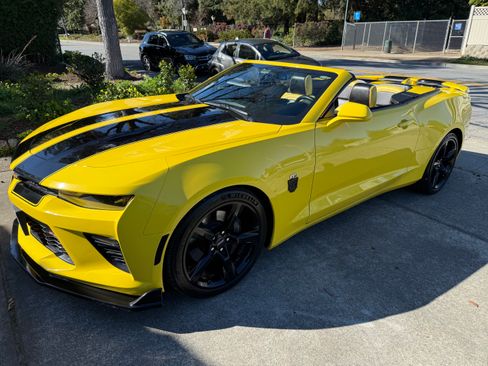 Used 2018 Chevrolet Camaro SS image 11