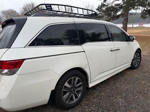 Used 2015 Honda Odyssey Touring image 9