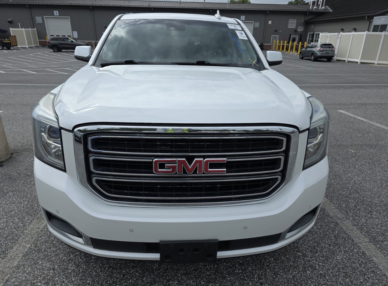 Used 2017 GMC Yukon SLT w/ Open Road Package AWD/4WD image 2