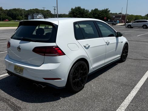Used 2019 Volkswagen Golf R 4-Door AWD/4WD image 2