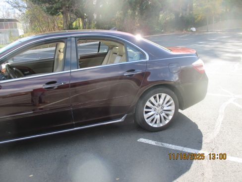 Used 2011 Acura RL image 6