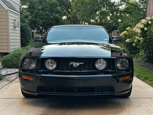 Used 2006 Ford Mustang GT Premium image 8