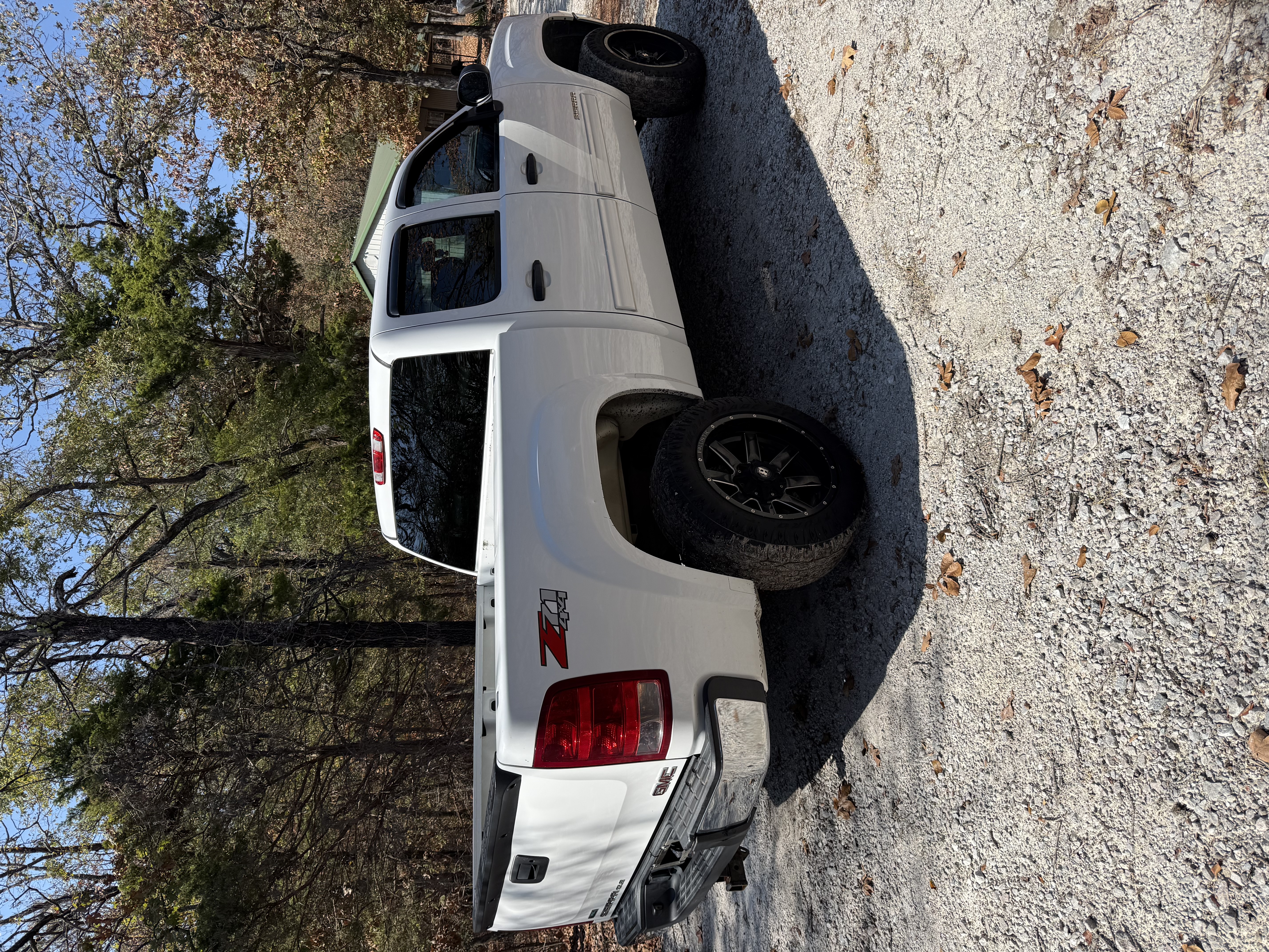 Used 2012 GMC Sierra 1500 SLE w/ Power Tech Package AWD/4WD image 5