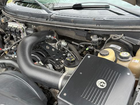 Used 2005 Ford F150 Lariat image 16