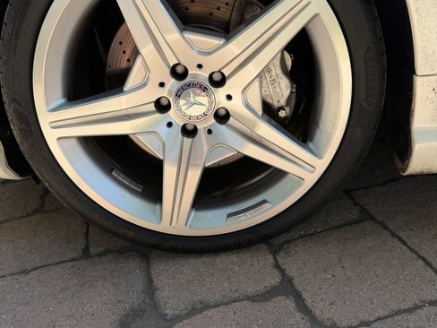 Used 2012 Mercedes-Benz SL 550 image 25