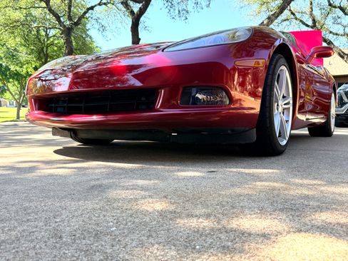 Used 2010 Chevrolet Corvette Convertible w/ Preferred Equipment Group RWD image 1