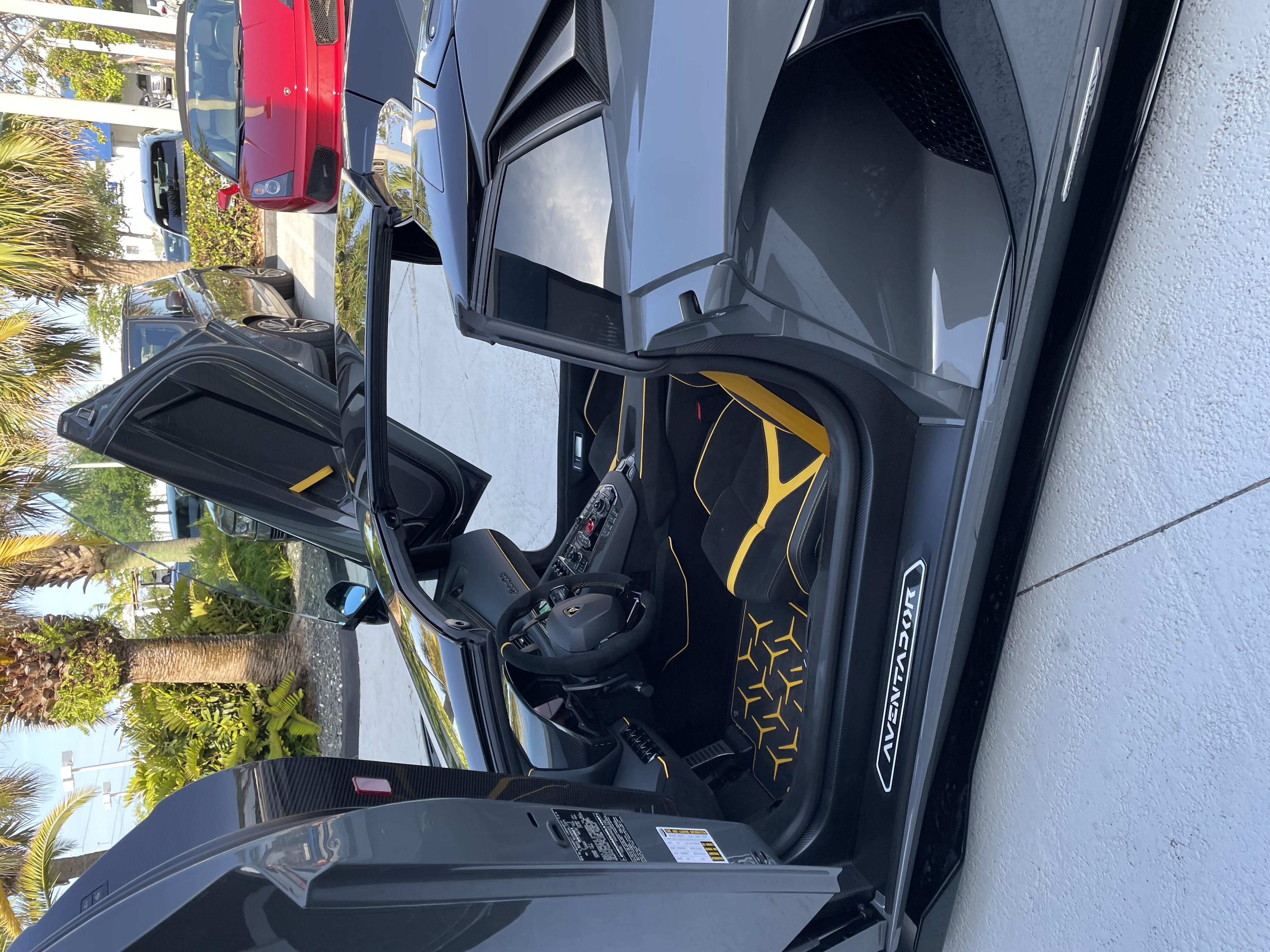 Used 2021 Lamborghini Aventador SVJ AWD/4WD image 10