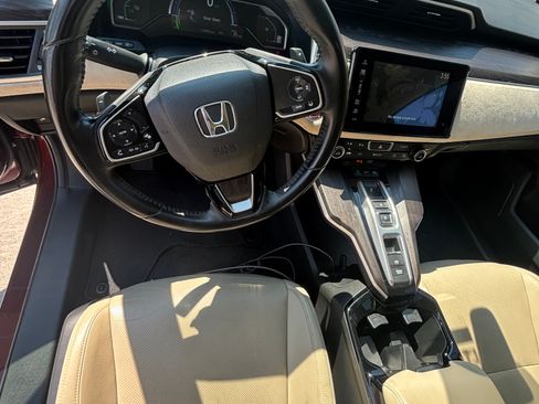 Used 2018 Honda Clarity Touring image 8