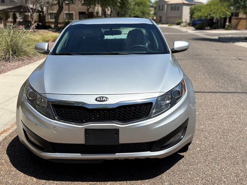 Used 2013 Kia Optima LX image 2
