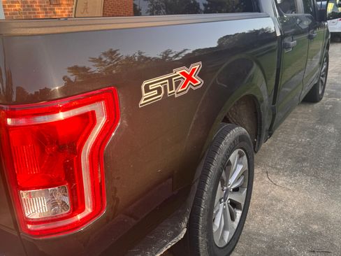 Used 2017 Ford F150 XL w/ Equipment Group 101A Mid RWD image 5