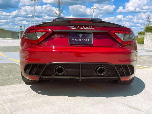 Used 2015 Maserati GranTurismo MC Centennial RWD image 5