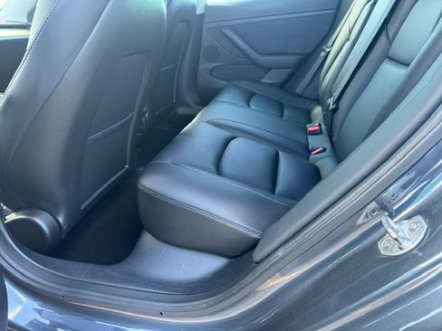Used 2022 Tesla Model 3 Long Range image 12