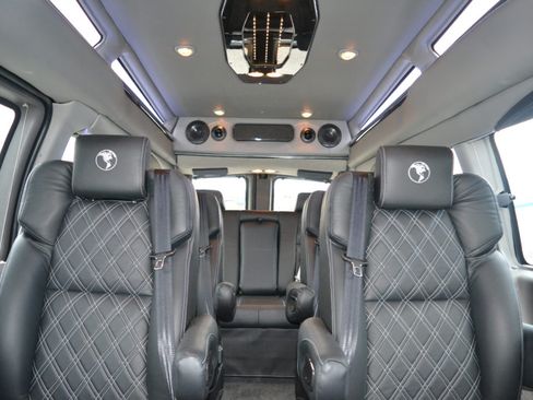 Used 2022 Chevrolet Express 2500 Extended w/ Enhanced Convenience Package image 1