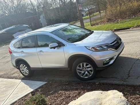 Used 2015 Honda CR-V EX-L image 2