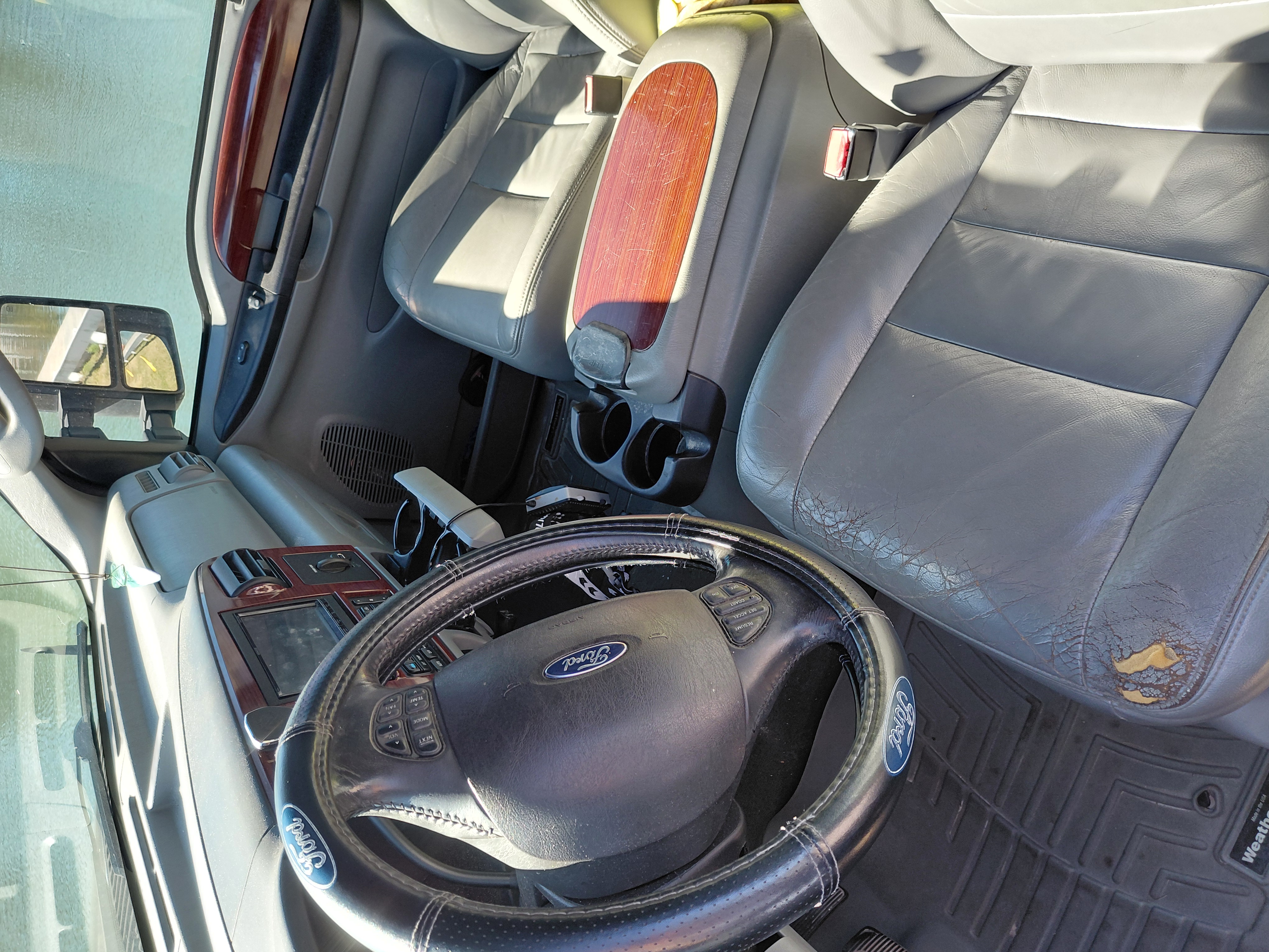 Used 2005 Ford F250 Lariat AWD/4WD image 13