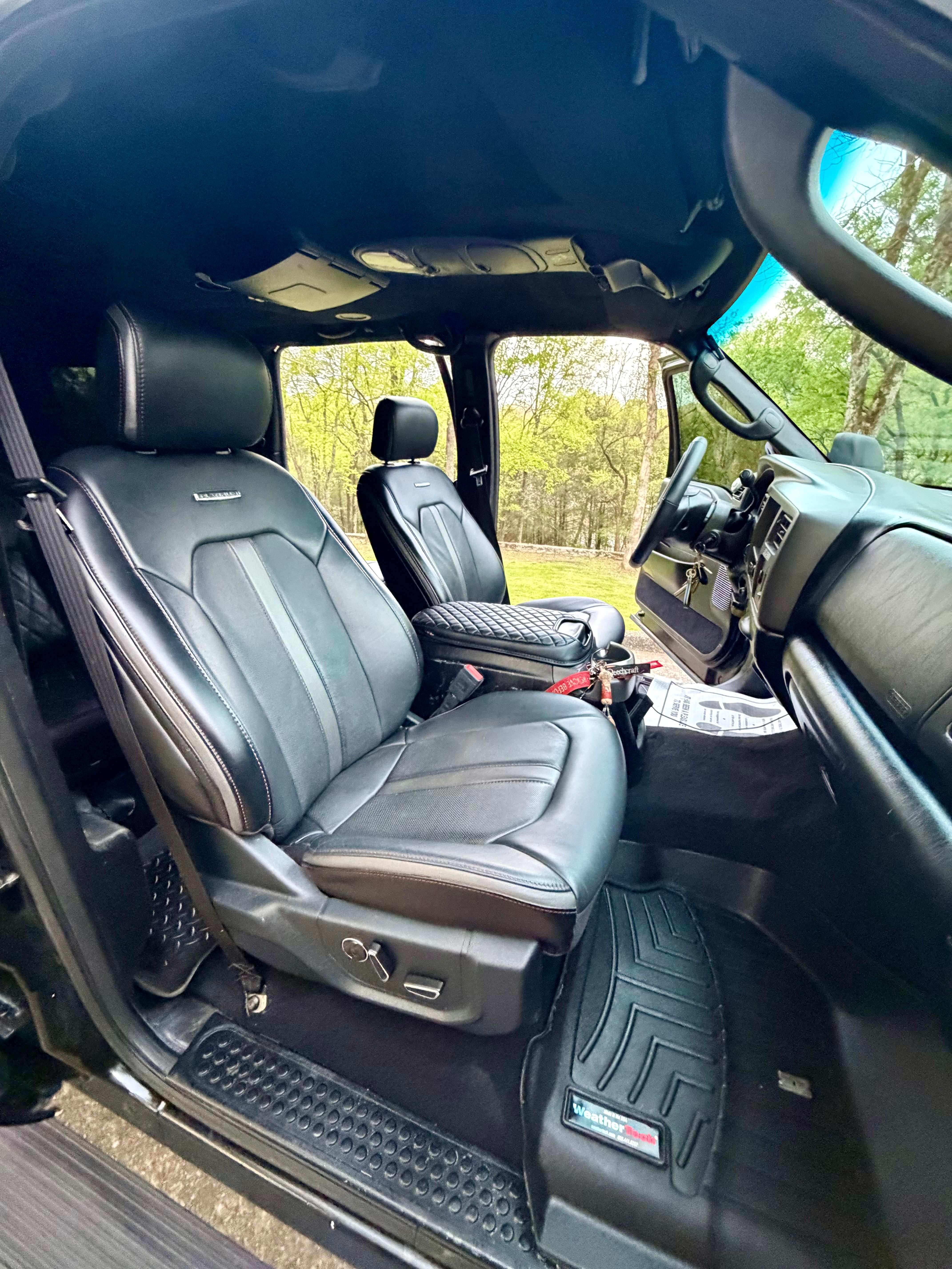 Used 2005 Ford Excursion XLT AWD/4WD image 10