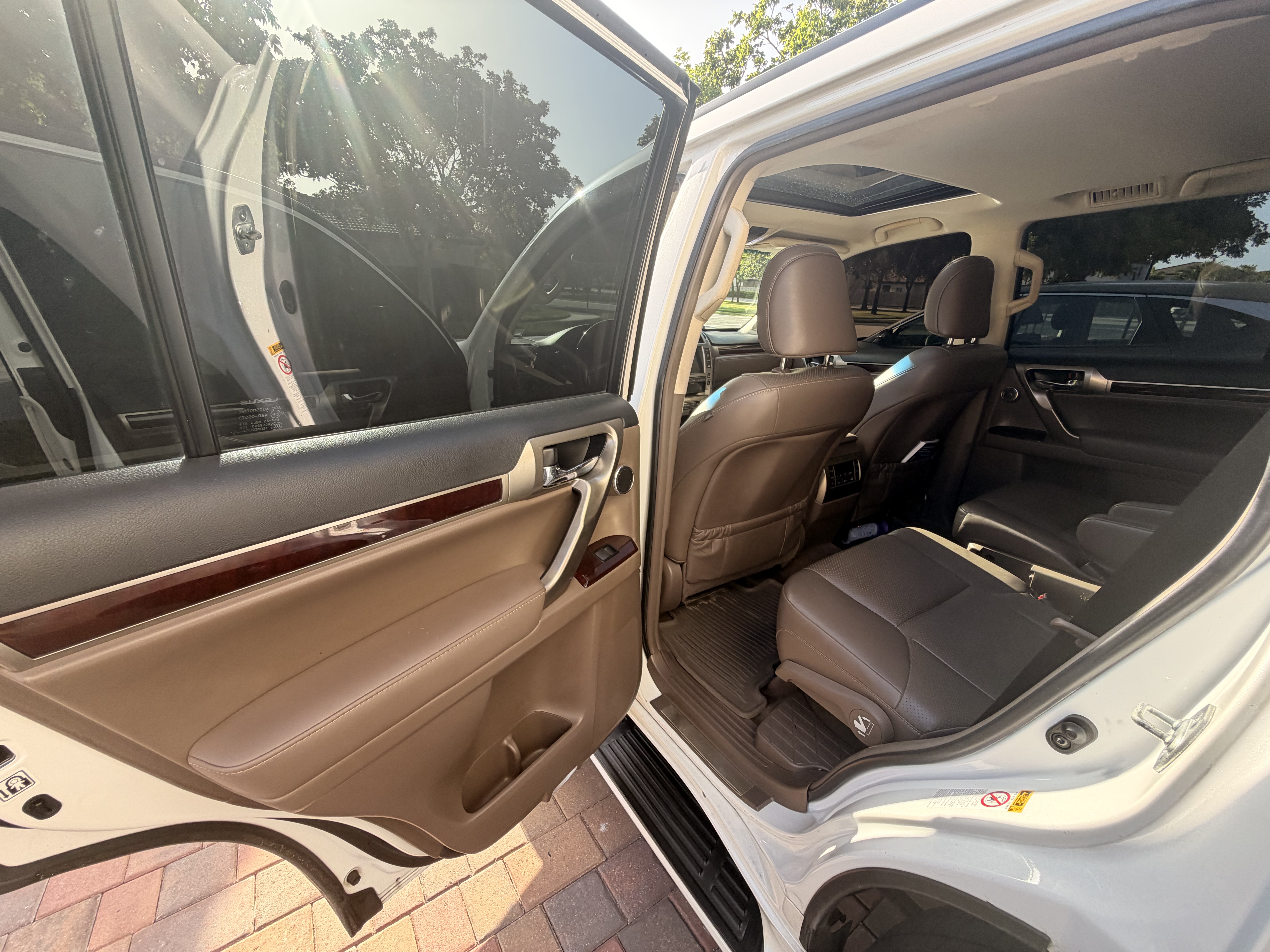 Used 2017 Lexus GX 460 Luxury AWD/4WD image 24