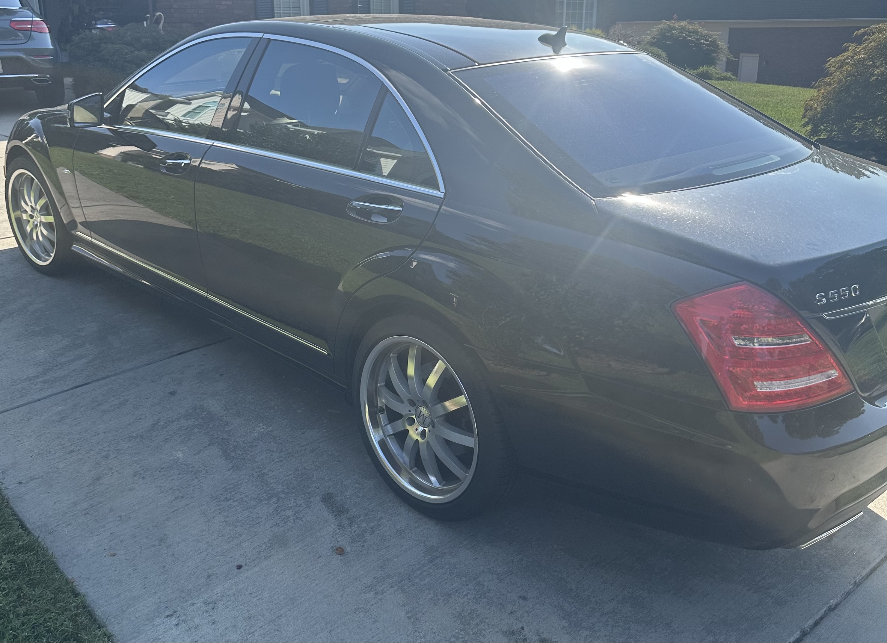 Used 2012 Mercedes-Benz S 550 image 11