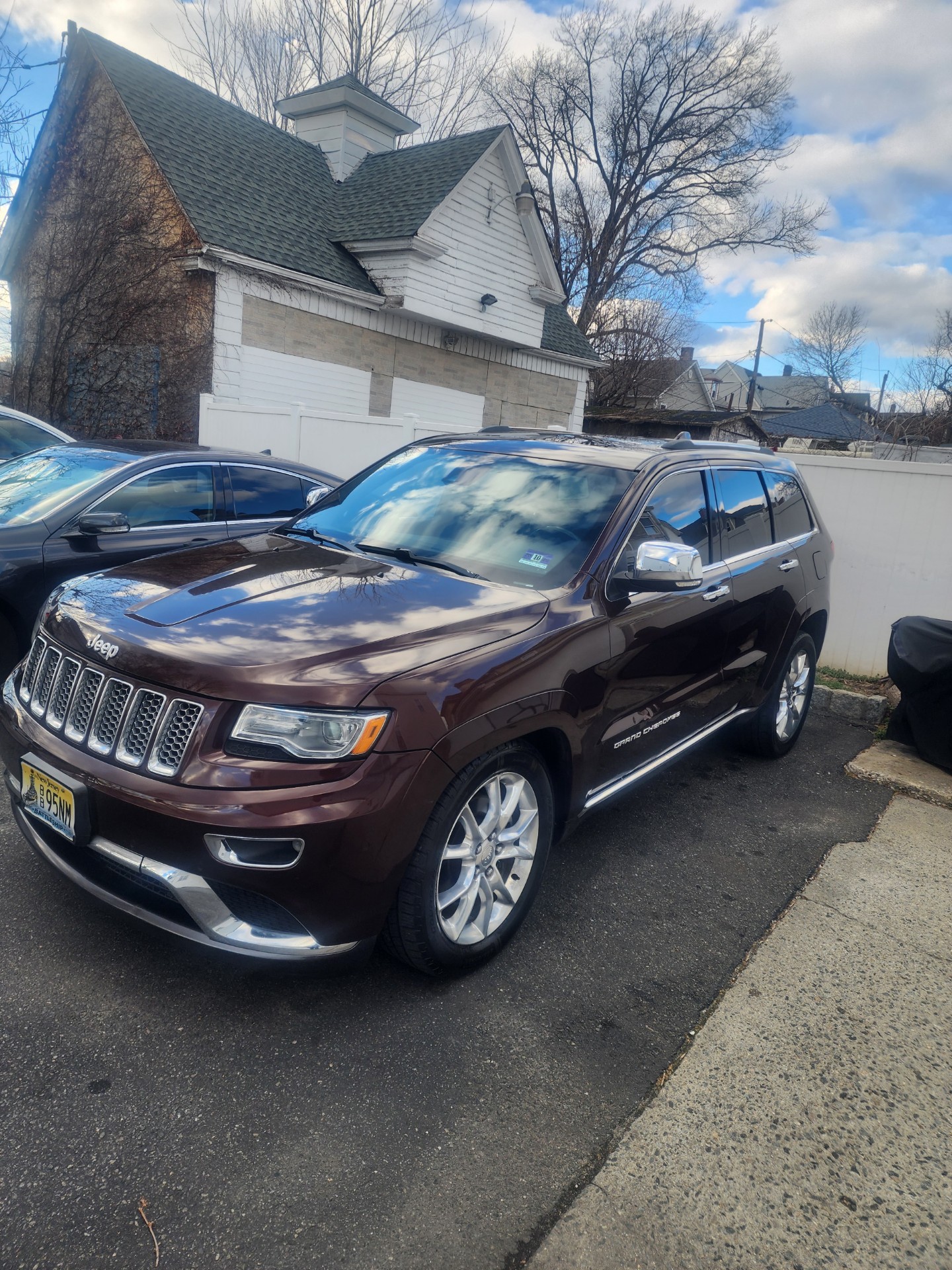 Used 2014 Jeep Grand Cherokee Summit AWD/4WD image 10