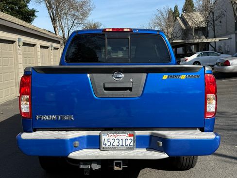Used 2015 Nissan Frontier Desert Runner image 9