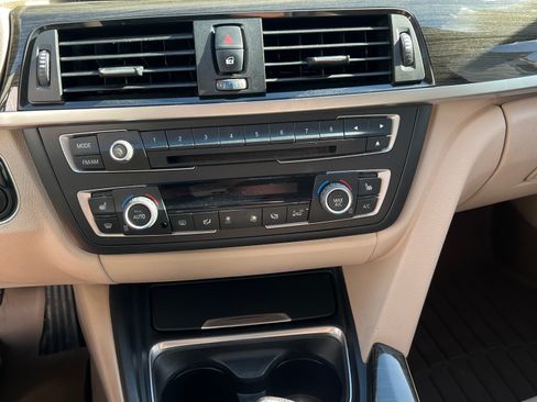 Used 2013 BMW 328i xDrive Sedan image 9