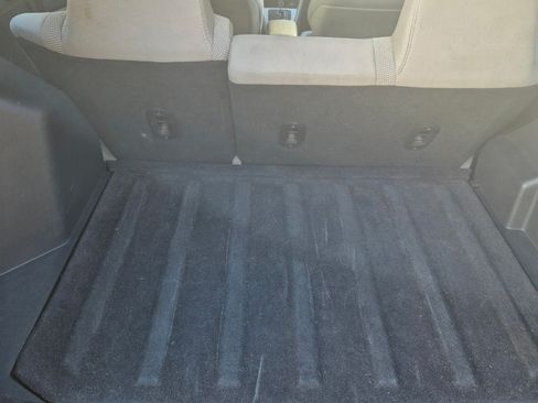 Used 2012 Dodge Caliber SXT image 9