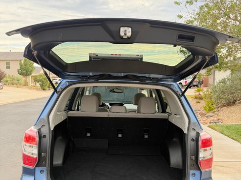 Used 2016 Subaru Forester 2.5i Premium AWD/4WD image 21