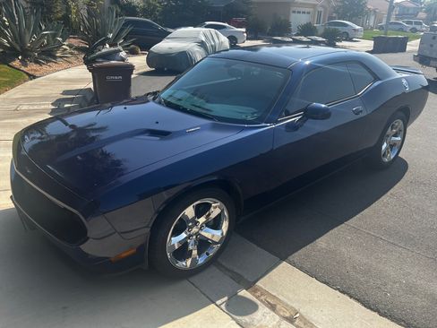 Used 2013 Dodge Challenger R/T w/ Sound Group II image 2