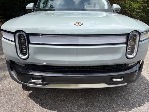 Used 2023 Rivian R1S Adventure AWD/4WD image 6