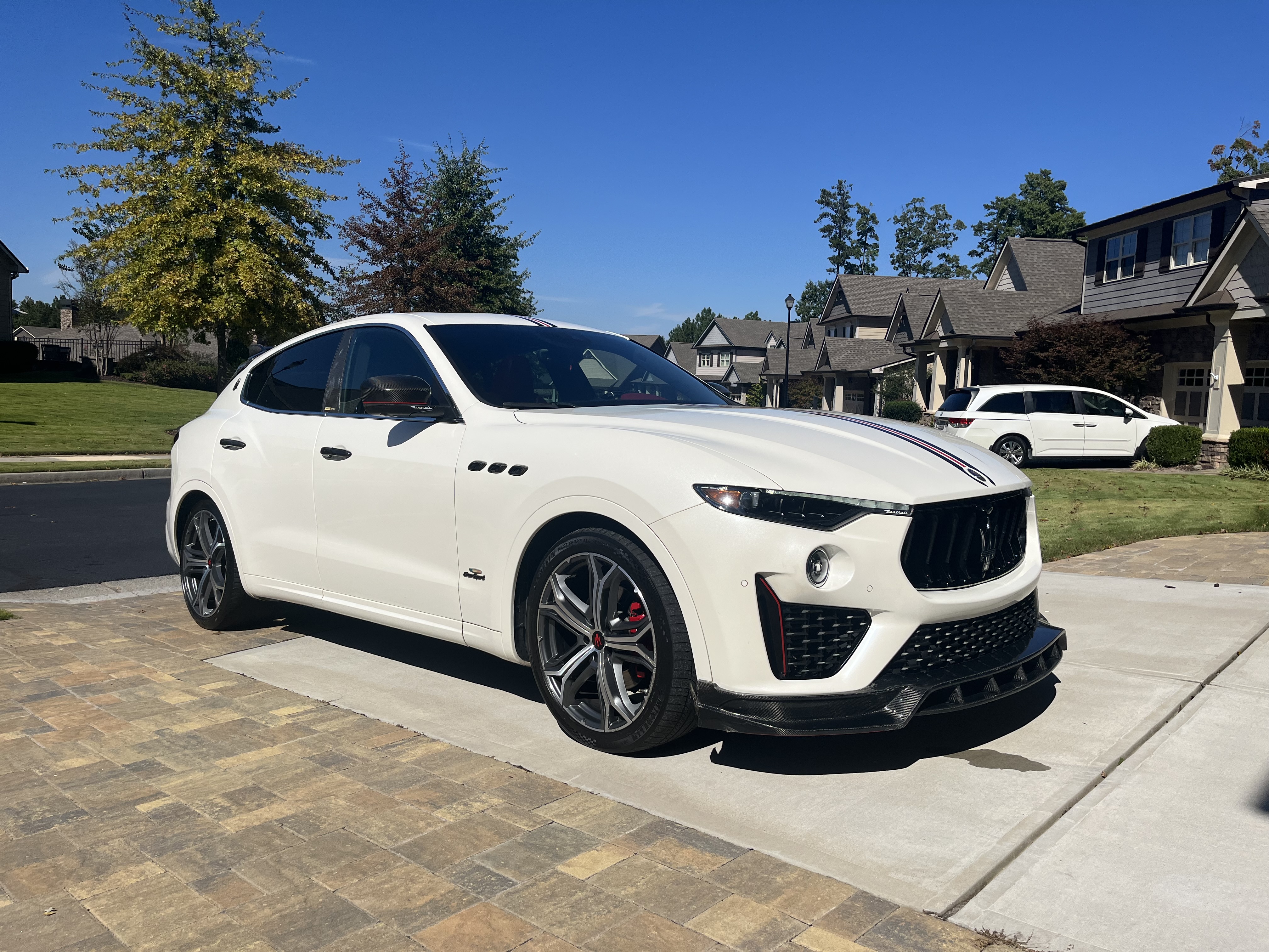 Used 2021 Maserati Levante GranSport AWD/4WD image 11