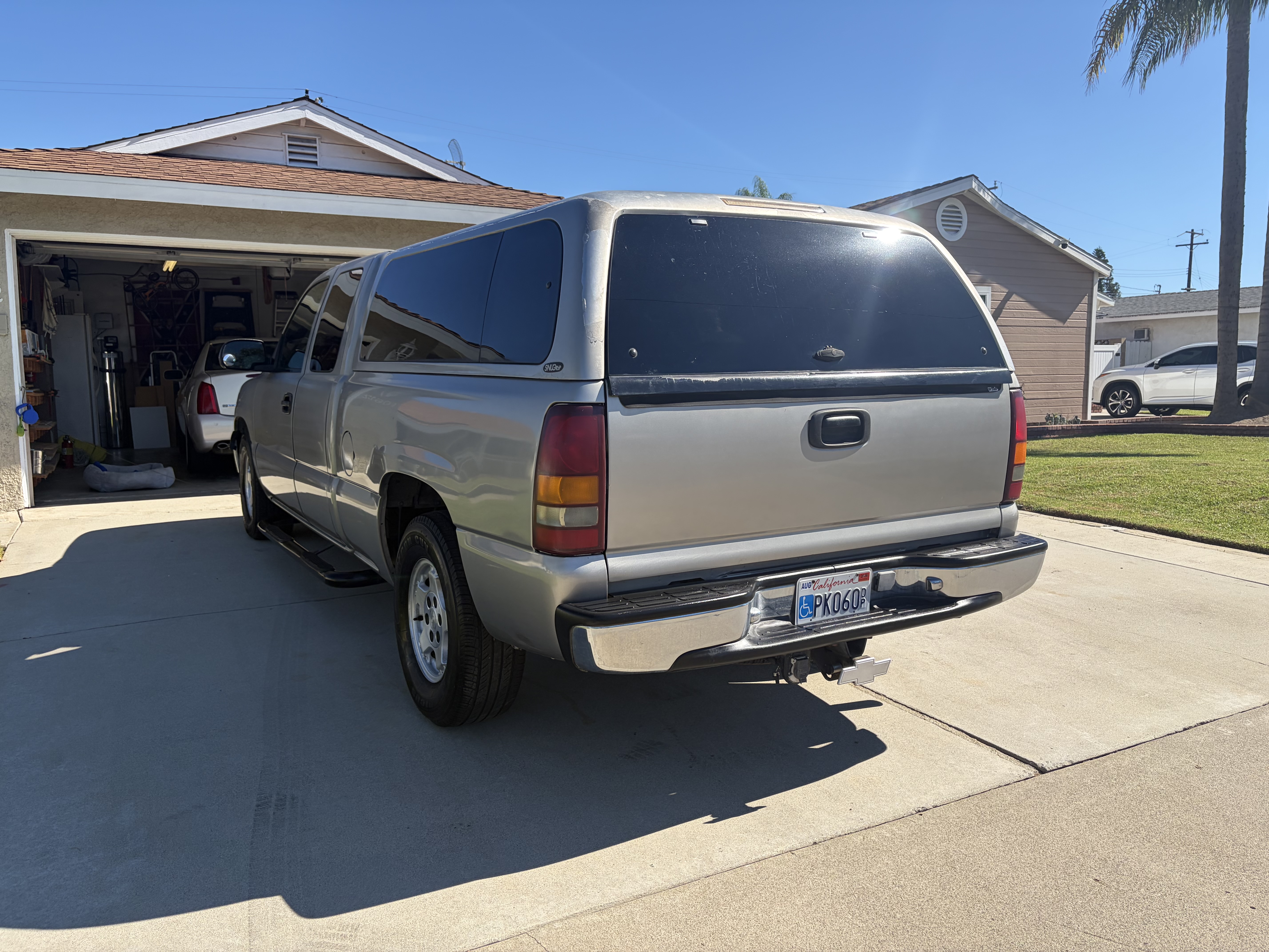 Used 2001 Chevrolet Silverado 1500 LS w/ Firm Ride Suspension Pkg RWD image 4