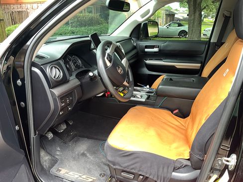 Used 2016 Toyota Tundra SR5 image 6