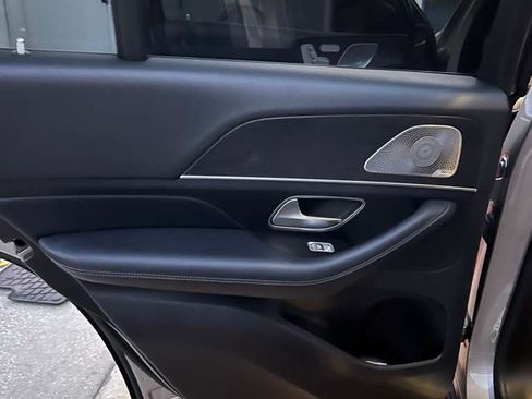 Used 2020 Mercedes-Benz GLE 350 350 4MATIC Sport Utility 4D image 4