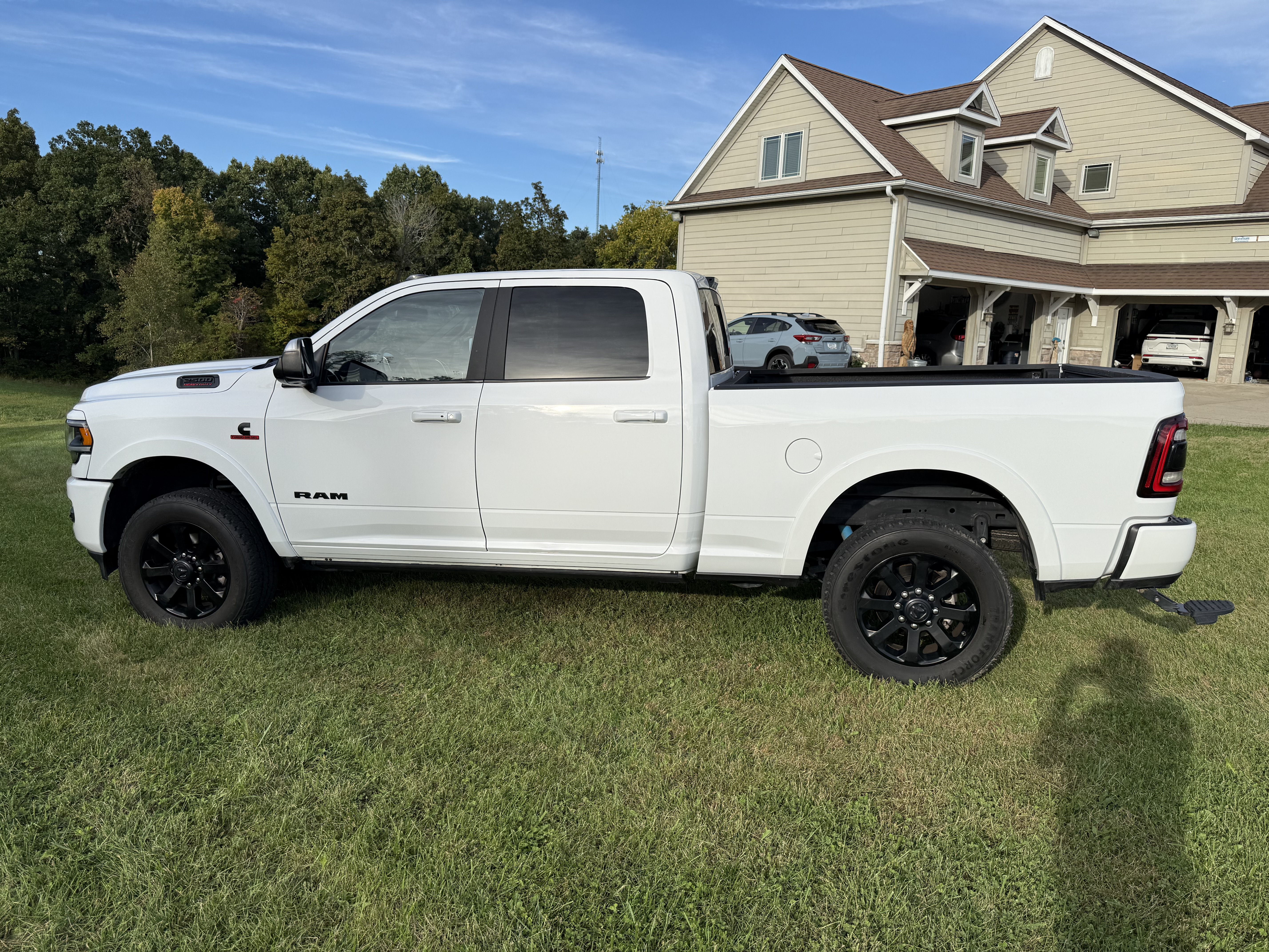 Used 2019 RAM 2500 Laramie w/ Night Edition AWD/4WD image 11