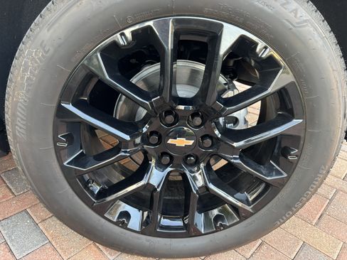 Used 2025 Chevrolet Tahoe Premier image 14