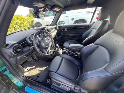 Used 2021 MINI Cooper S image 2