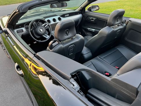 Used 2015 Ford Mustang GT Premium w/ Equipment Group 401A image 2