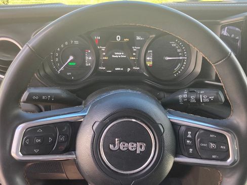 Used 2024 Jeep Wrangler Unlimited Sahara w/ Dual Top Group image 6