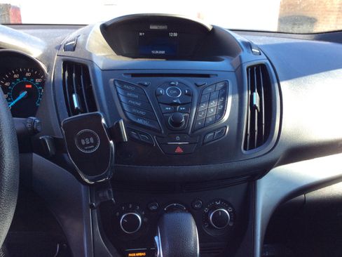 Used 2015 Ford Escape S image 4