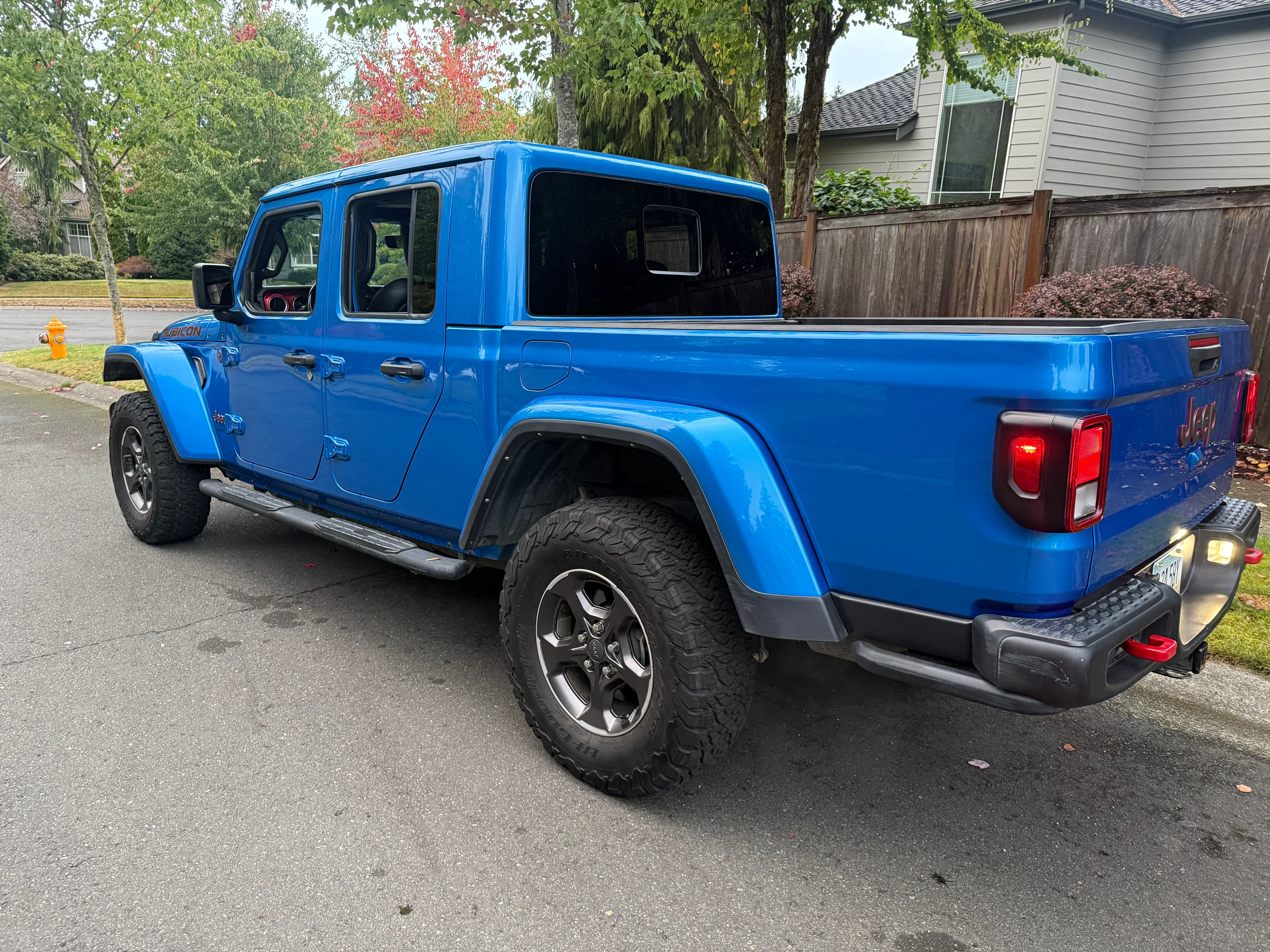 Used 2021 Jeep Gladiator Rubicon AWD/4WD image 4
