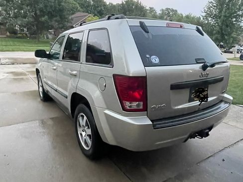 Used 2008 Jeep Grand Cherokee Laredo AWD/4WD image 6