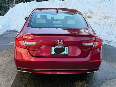 Used 2018 Honda Accord LX image 9