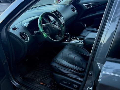 Used 2013 Nissan Pathfinder SL w/ SL Premium Pkg FWD image 5